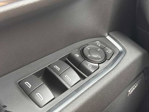 New 2026 GMC Sierra 1500 SLT w/ SLT Premium Plus Package image 17