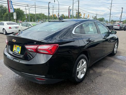 Used 2022 Chevrolet Malibu LT FWD image 9