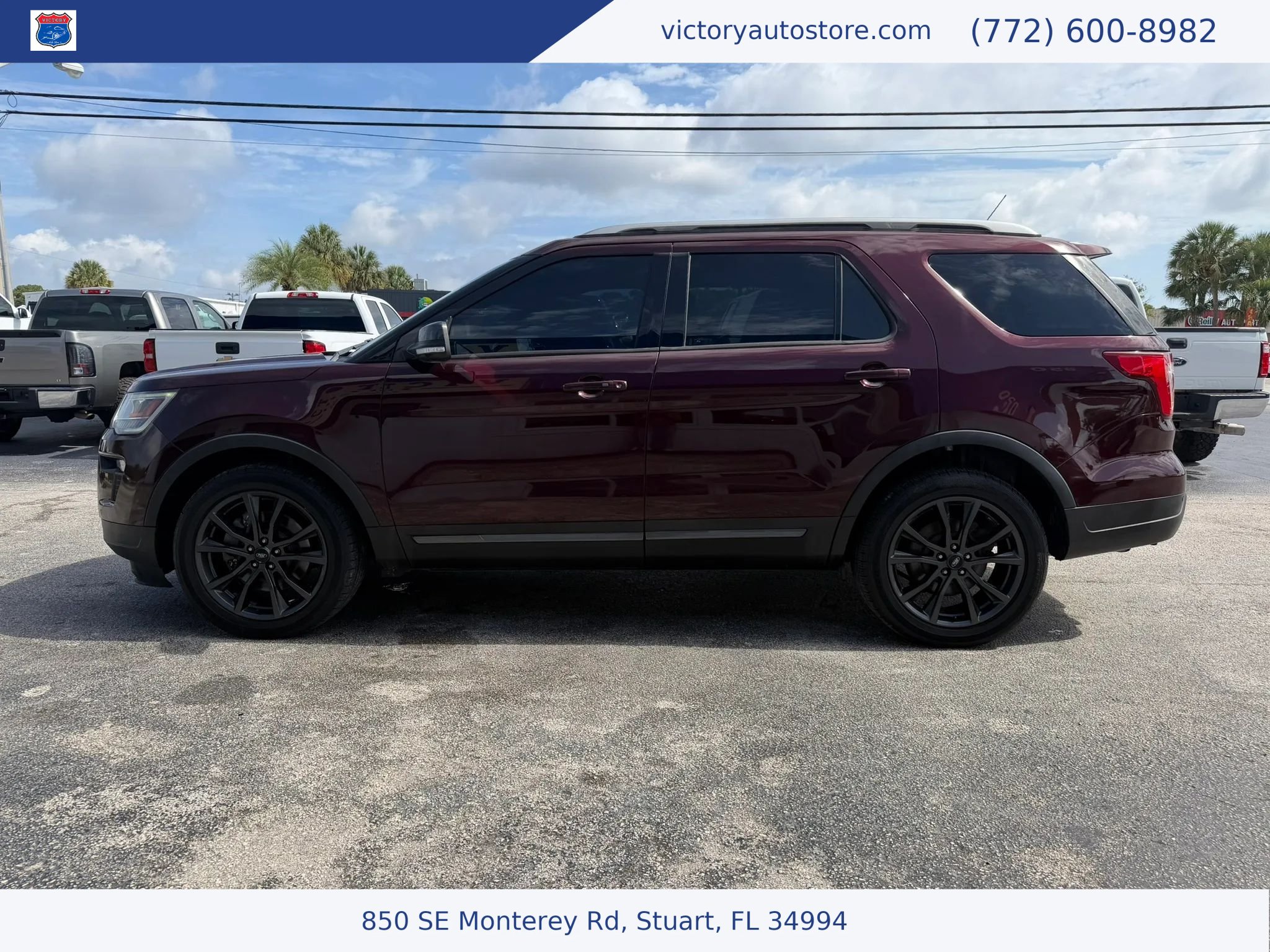 Used 2018 Ford Explorer XLT w/ Equipment Group 202A AWD/4WD image 9
