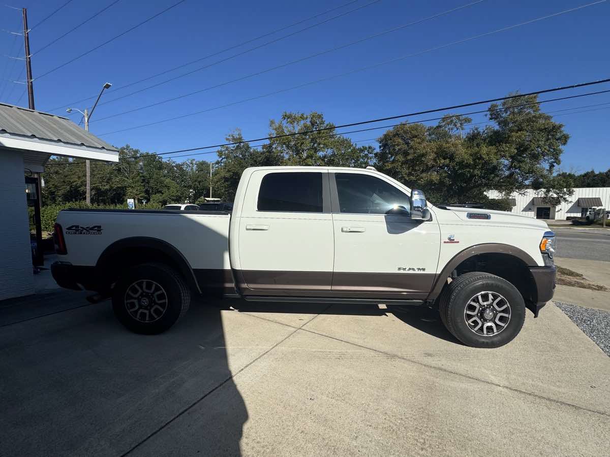 Used 2024 RAM 2500 Limited w/ Safety Group AWD/4WD image 5