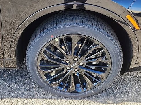 New 2025 Lincoln Corsair Reserve w/ Equipment Group 202A image 15