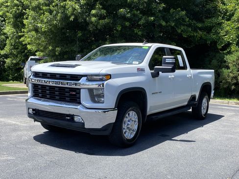 Used 2021 Chevrolet Silverado 2500 LT w/ Convenience Package AWD/4WD image 5