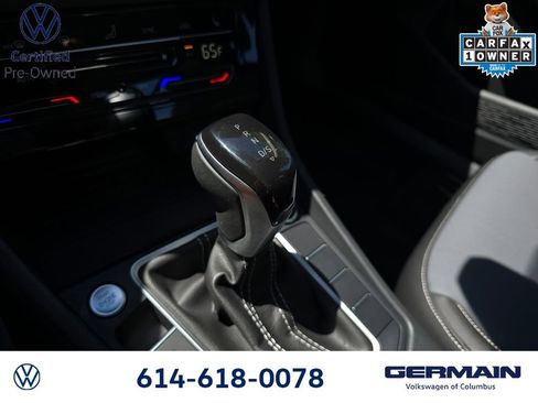 Used 2025 Volkswagen Jetta SE w/ Sunroof Package FWD image 25