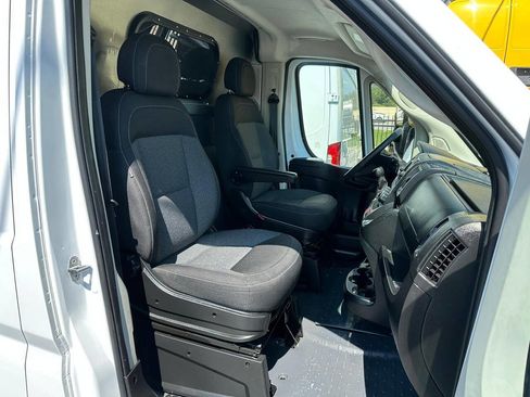 Used 2020 RAM ProMaster 2500 image 9