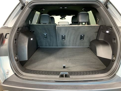 Used 2025 GMC Terrain Elevation w/ Elevation Premium Package image 11