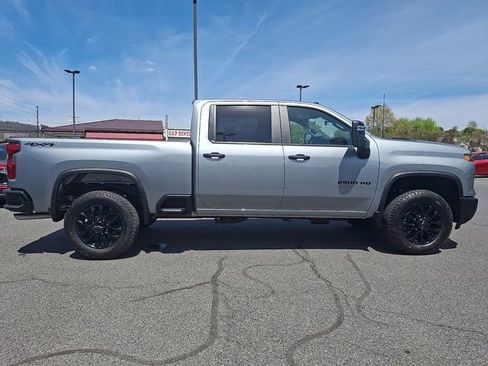 Certified 2026 Chevrolet Silverado 2500 Custom w/ Custom Convenience Package AWD/4WD image 7
