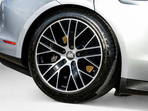 Used 2022 Porsche Taycan RWD image 57