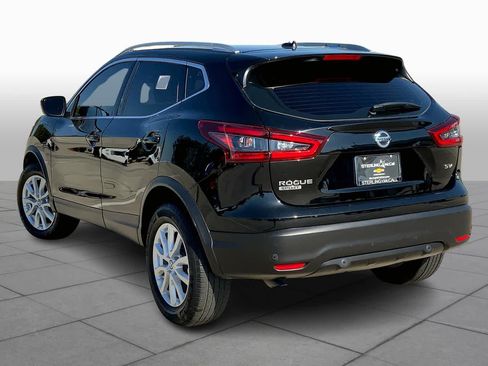 Used 2020 Nissan Rogue Sport SV FWD image 12