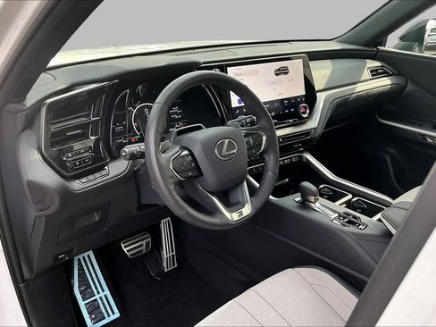 Used 2025 Lexus TX 500h AWD w/ Technology Package image 18