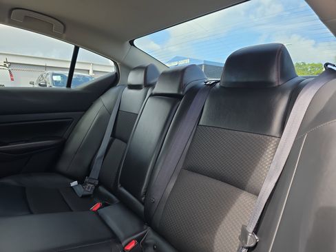 Used 2025 Nissan Altima 2.5 SR AWD/4WD image 16