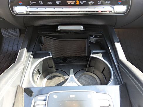 Used 2022 Mercedes-Benz GLS 450 4MATIC image 25
