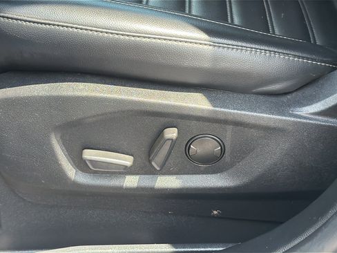 Used 2024 Ford Edge SEL AWD/4WD image 23