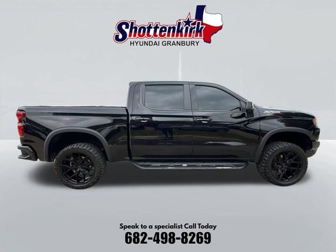 Used 2022 Chevrolet Silverado 1500 ZR2 w/ Technology Package AWD/4WD image 5
