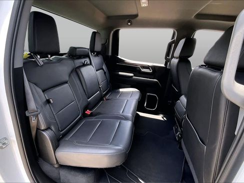 Used 2025 GMC Sierra 1500 SLT RWD image 20