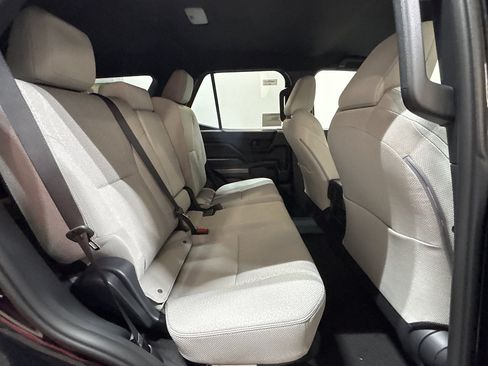 New 2026 Toyota 4Runner SR5 AWD/4WD image 22