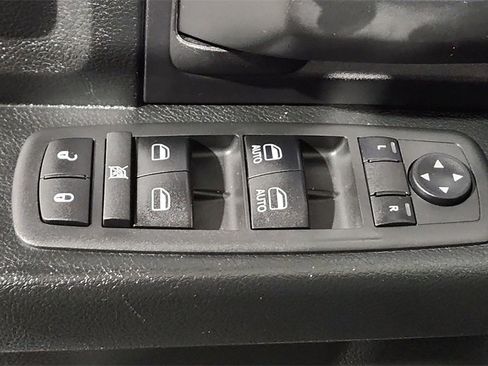 Used 2018 RAM 1500 Express w/ Black Ram 1500 Express Group image 17