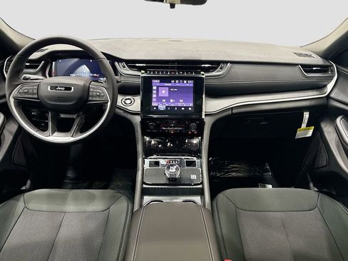 New 2025 Jeep Grand Cherokee L Laredo w/ Luxury Tech Group I image 29