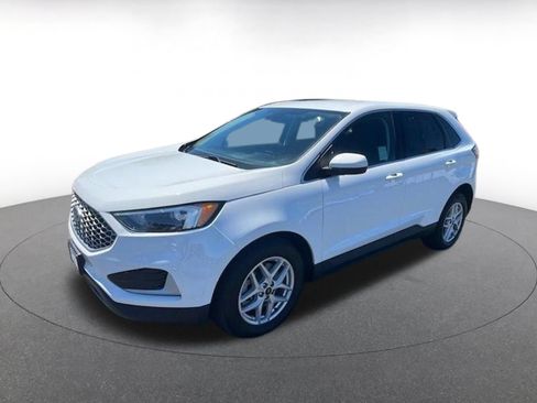 Used 2024 Ford Edge SEL AWD/4WD image 3