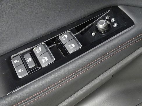 Used 2024 Jeep Wagoneer Launch Edition image 19