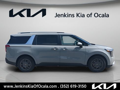 Certified 2026 Kia Carnival EX FWD image 2