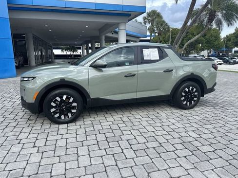 Used 2025 Hyundai Santa Cruz SE FWD image 15