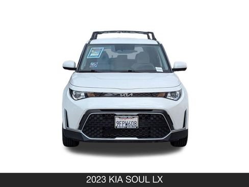Used 2023 Kia Soul LX w/ LX Technology Package FWD image 4