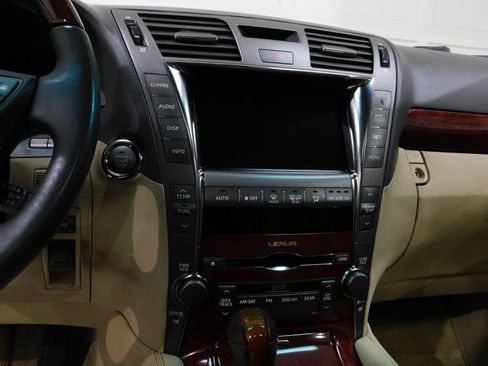 Used 2008 Lexus LS 460 image 57