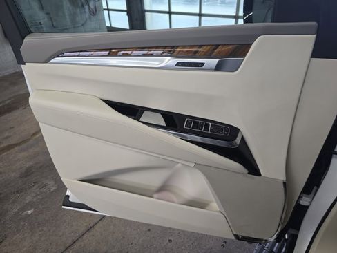 Certified 2025 Cadillac Escalade Sport Platinum w/ LPO, ONYX Package image 28