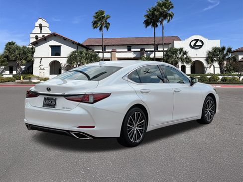 Used 2024 Lexus ES 350 w/ Premium Package FWD image 2