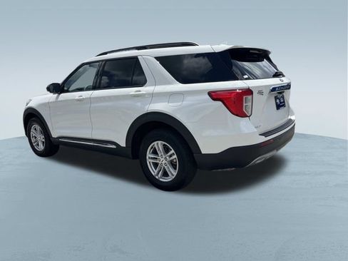 Certified 2024 Ford Explorer XLT w/ Equipment Group 202A AWD/4WD image 8