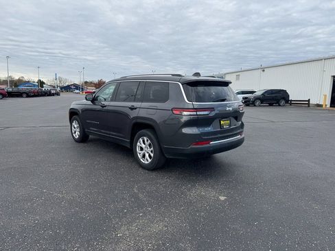 Used 2022 Jeep Grand Cherokee L Limited image 3