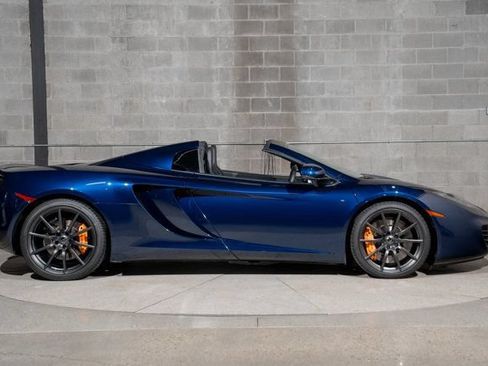 Used 2013 McLaren MP4-12C Spider RWD image 2