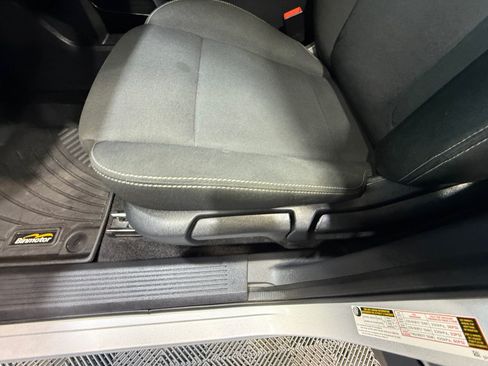Used 2024 Nissan Rogue S AWD/4WD image 14