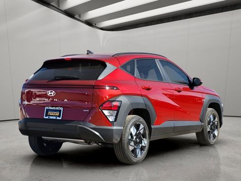 Used 2025 Hyundai Kona SEL image 5