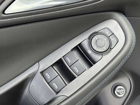 Used 2025 Buick Encore GX Sport Touring w/ Advanced Technology Package image 13