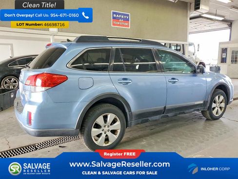 Used 2011 Subaru Outback 2.5i Limited image 4