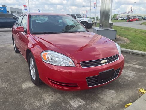 Used 2007 Chevrolet Impala LT FWD image 1
