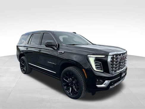 Used 2025 GMC Yukon Denali w/ Sun & Power Step Package image 28