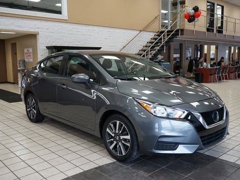 Used 2021 Nissan Versa SV image 17