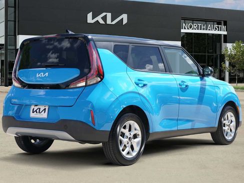 Used 2025 Kia Soul S FWD image 5