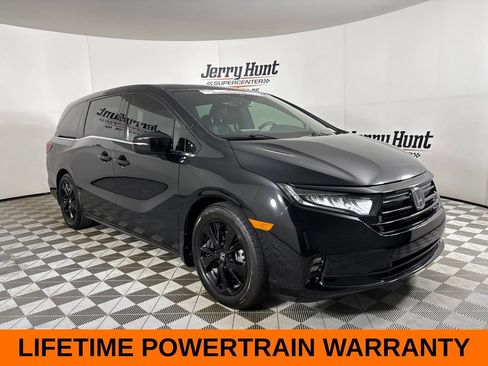 Used 2023 Honda Odyssey Sport image 4