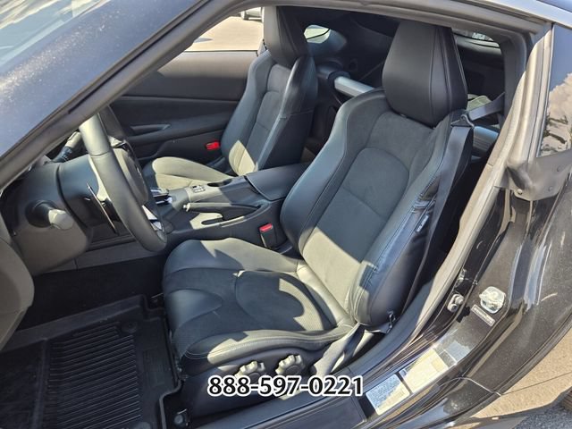 Used 2023 Nissan Z w/ Floor Mat Package (L93) RWD image 9