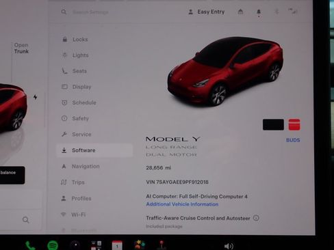 Used 2023 Tesla Model Y Long Range AWD/4WD image 22