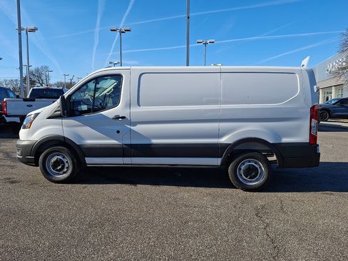 New 2026 Ford Transit 150 Low Roof RWD image 4