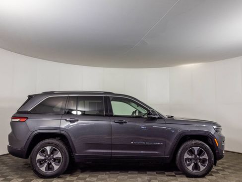 Used 2022 Jeep Grand Cherokee Limited 4xe AWD/4WD image 16