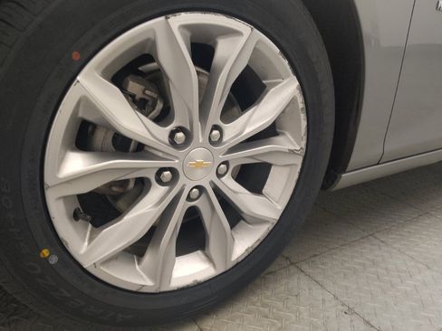 Used 2023 Chevrolet Malibu LT FWD image 31