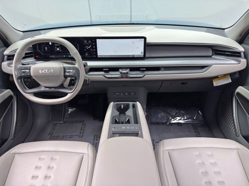 Used 2025 Kia EV9 Wind AWD/4WD image 12