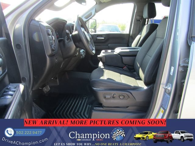 Used 2025 Chevrolet Silverado 2500 Custom w/ Custom Value Package AWD/4WD image 11
