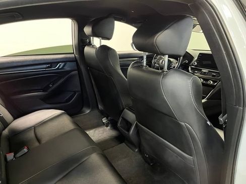 Used 2020 Honda Accord Sport image 14