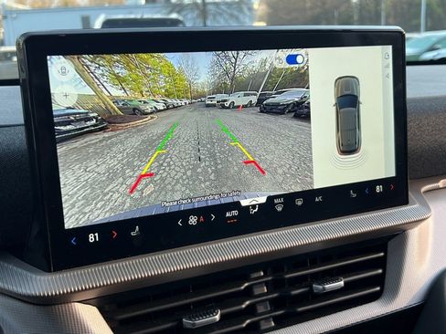 Used 2025 Ford Explorer Active image 31